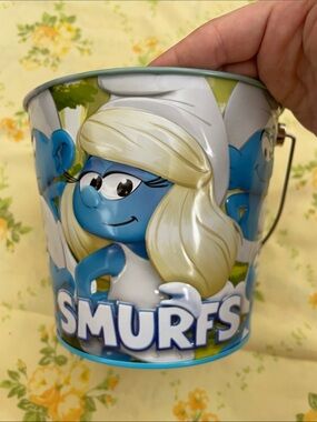 2025 Smurfs Tin